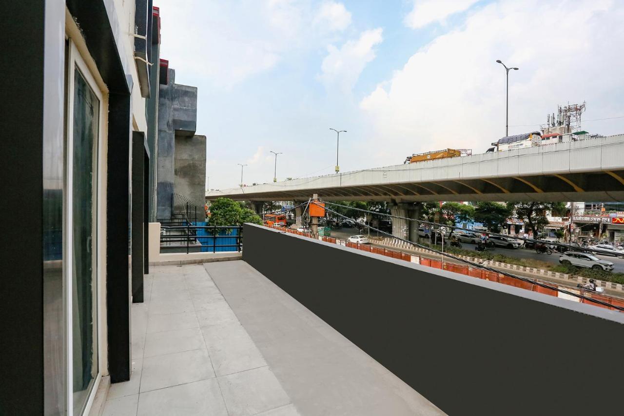 ホテル Fabexpress D2 Paschim Vihar デリー エクステリア 写真